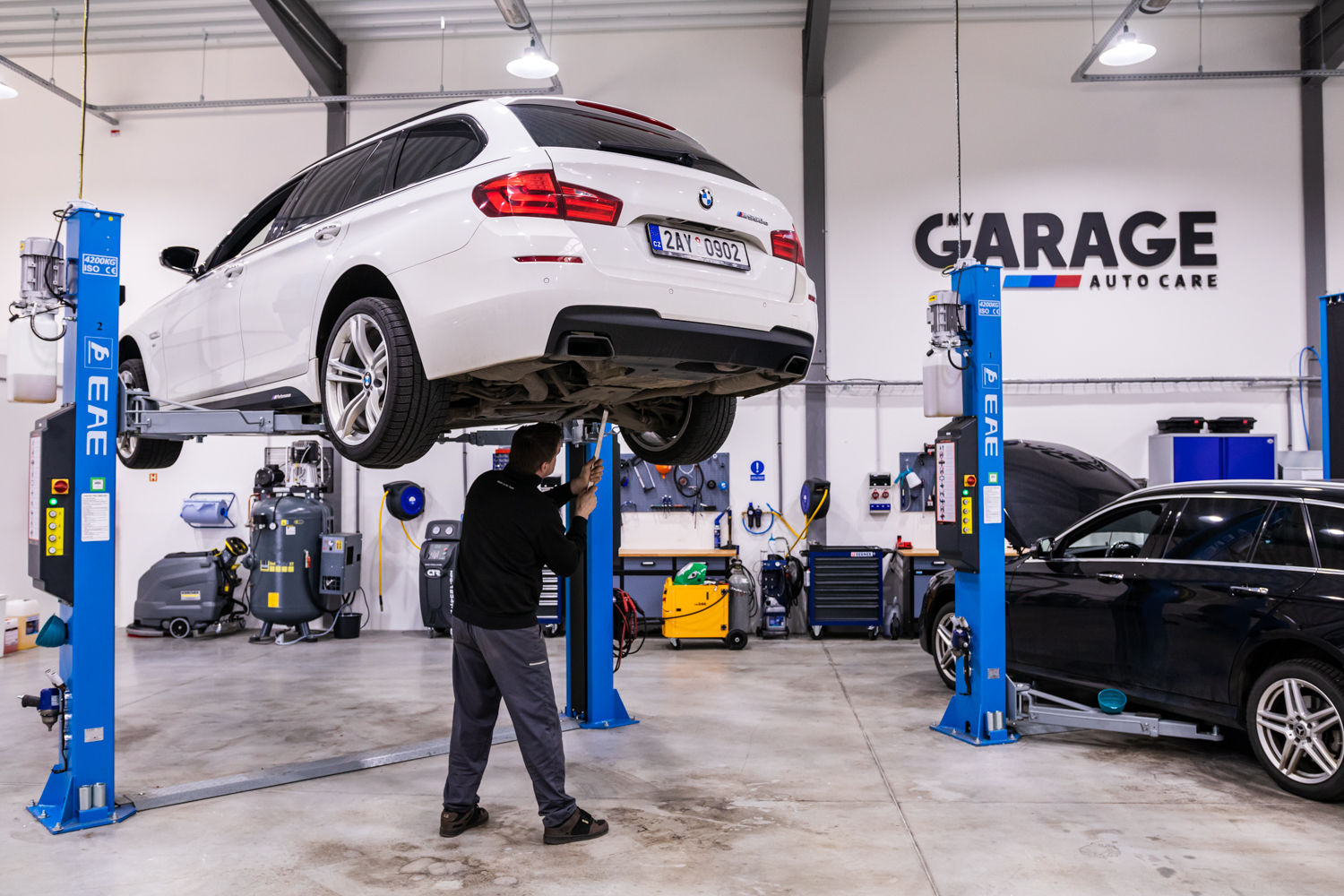 My Garage — zázemí dílny 4